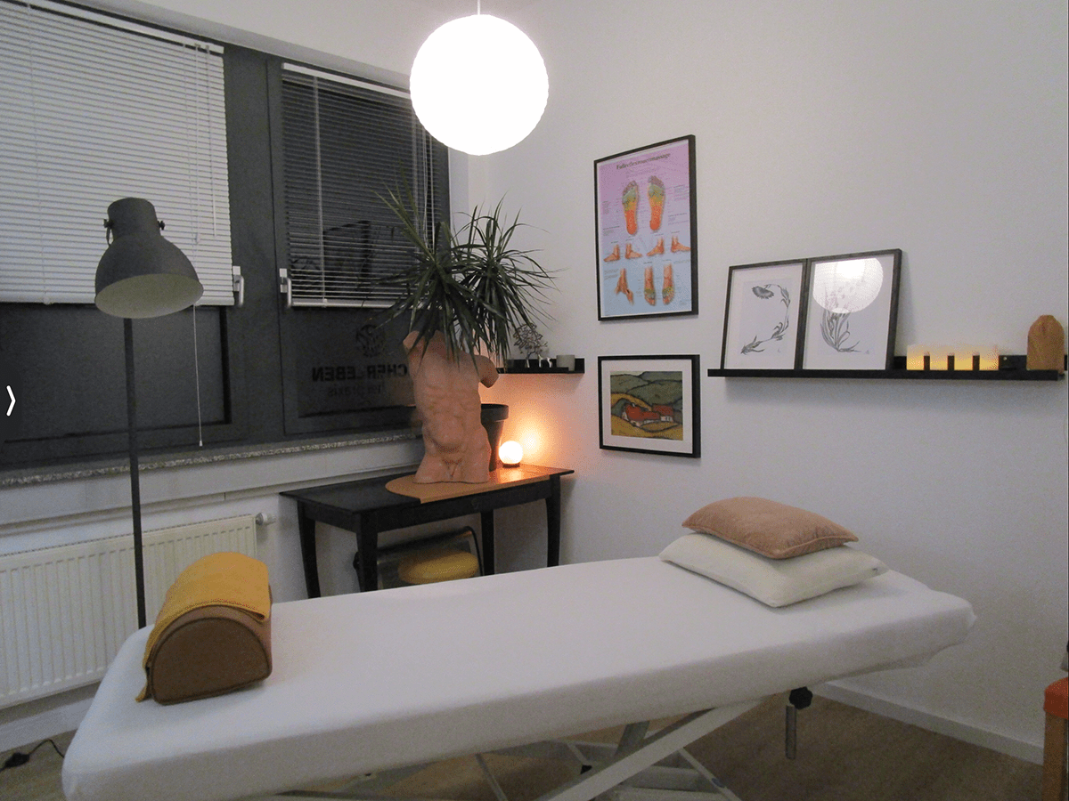 Entspannende Fußreflexzonen-Massagen oder regenerierend Gesichtsanwendungen, Heilpraktiker Aschaffenburg Ayurveda Marma Massage