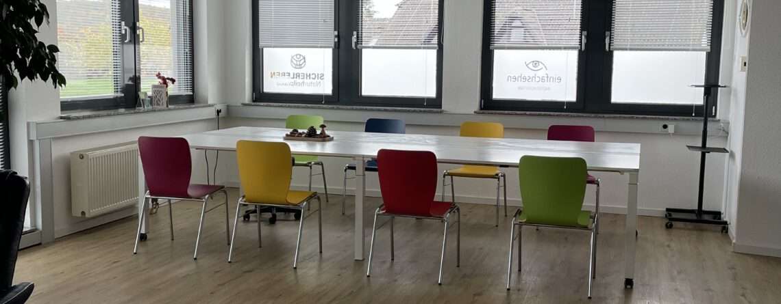 Unsere 76 qm großen Räumlichkeiten können Sie mieten für Einzel-, oder Gruppentherapie oder Seminare. Geeignet für Lehrgänge, Coaches und Berater, Speaker und Heilpraktiker.